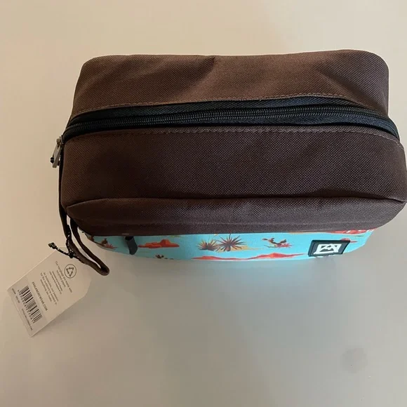 210. Avalanche South West Toiletry Dopp Kit NWT 42.00